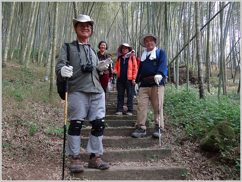 2015-02-07 15-07-31登山口快到了.JPG